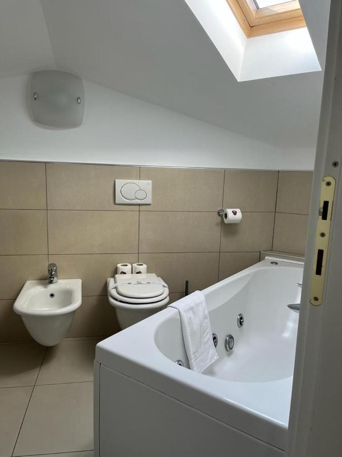 Rive Dora Ivrea Apartment ภายนอก รูปภาพ