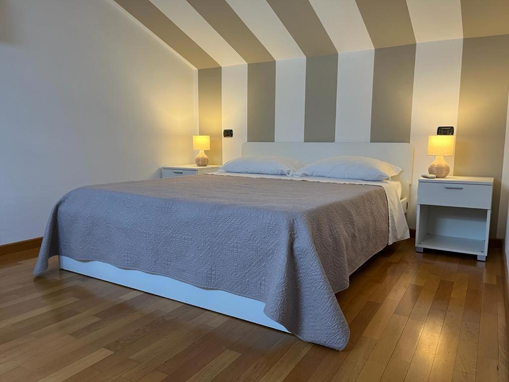 Rive Dora Ivrea Apartment ภายนอก รูปภาพ